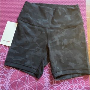 Lululemon Wunder Train HR shorts 6’